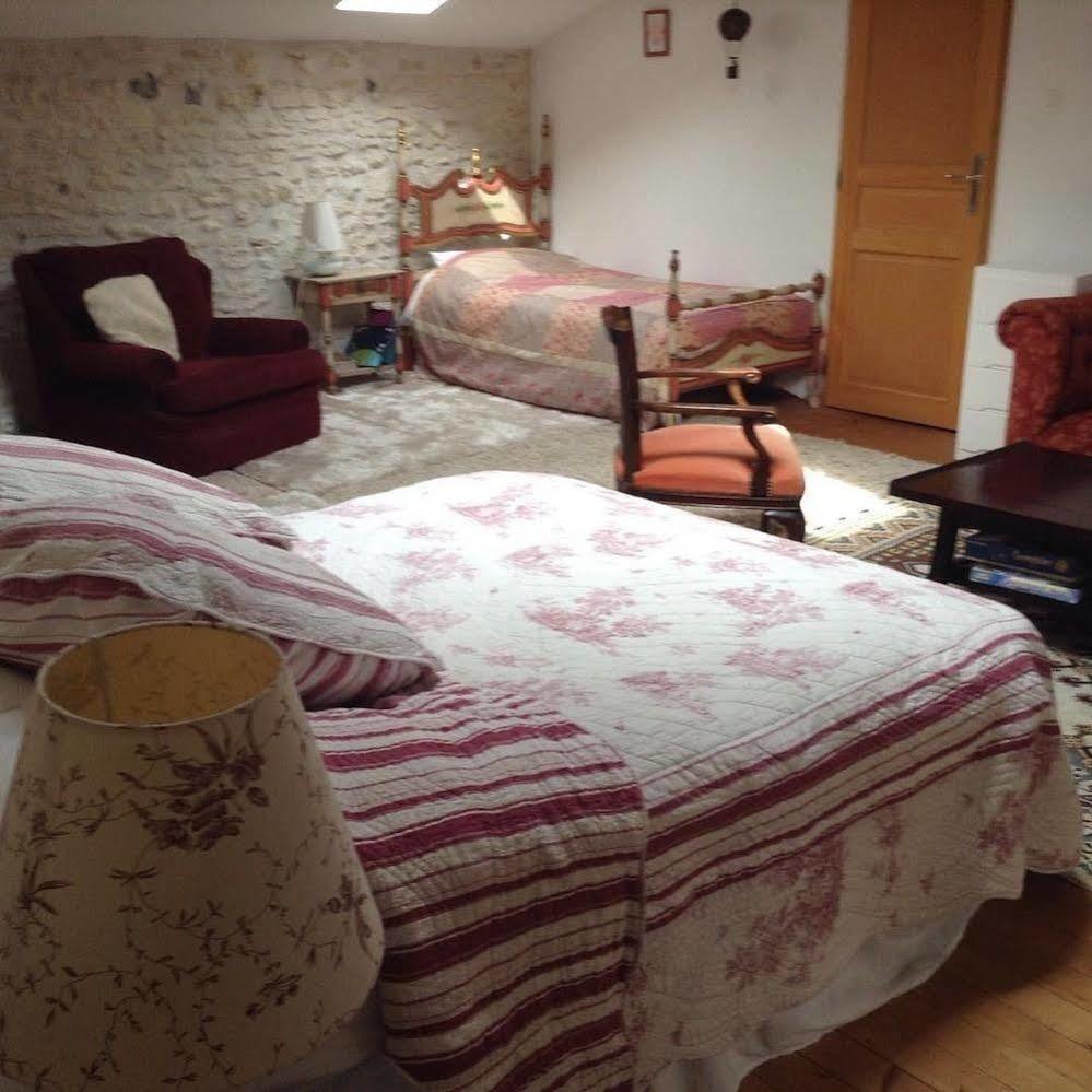 Gite Du Calme 3 Star Bed & Breakfast Cognac Chérac Eksteriør billede