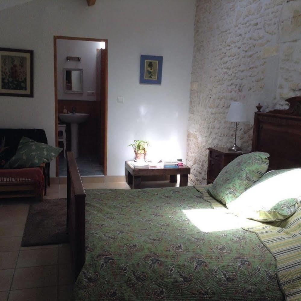 Gite Du Calme 3 Star Bed & Breakfast Cognac Chérac Eksteriør billede