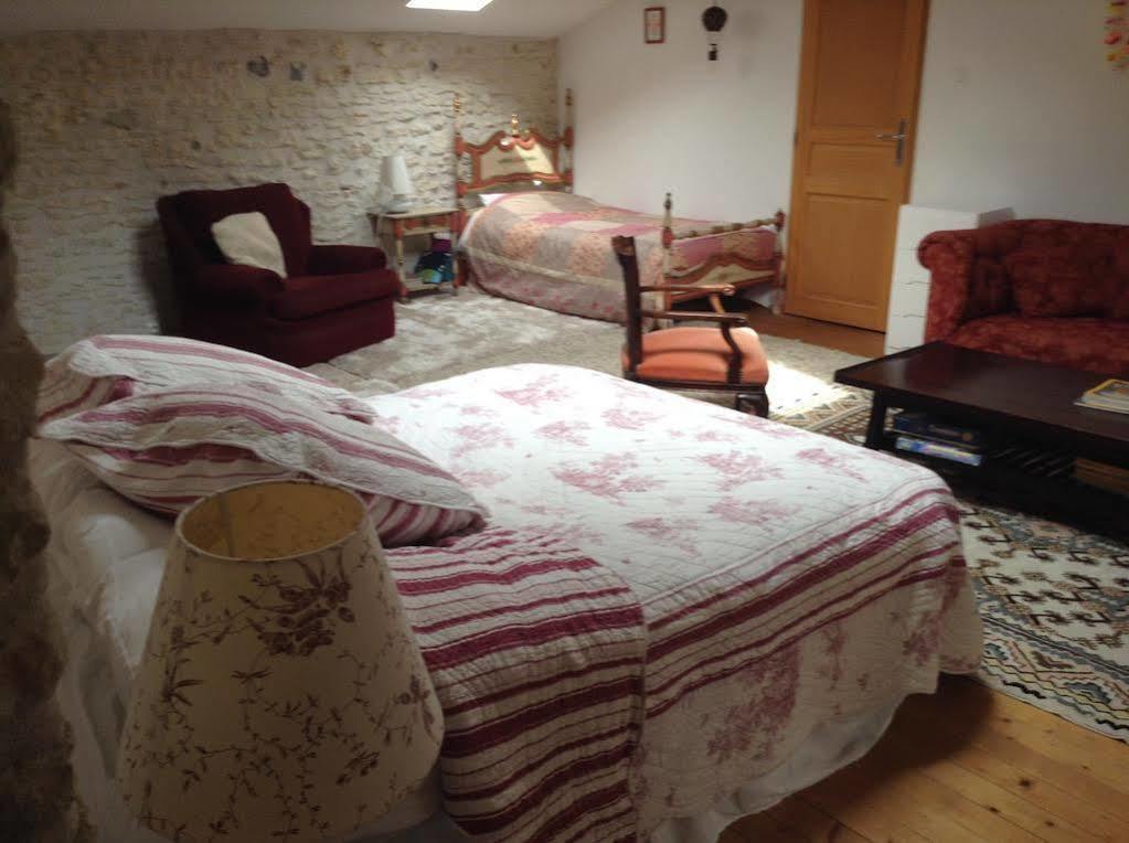 Gite Du Calme 3 Star Bed & Breakfast Cognac Chérac Eksteriør billede